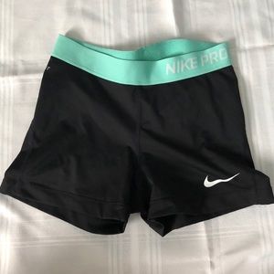Nike Pro 3” Spandex Shorts Size Medium